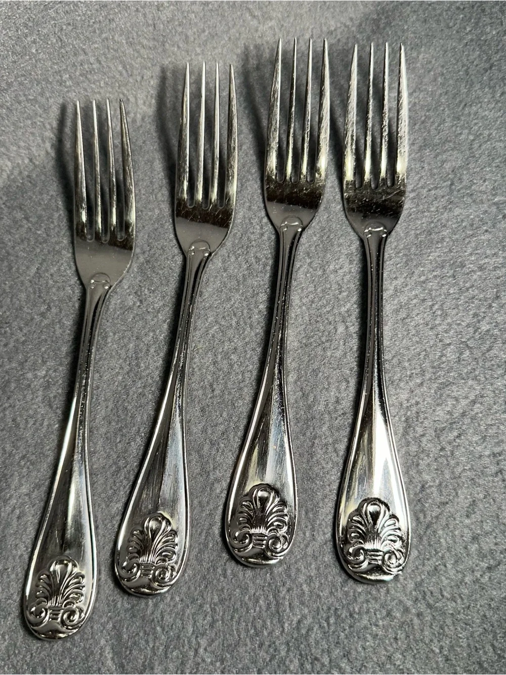 Towle Supreme Cutlery 7-3/4” Dinner Forks-Set of 4